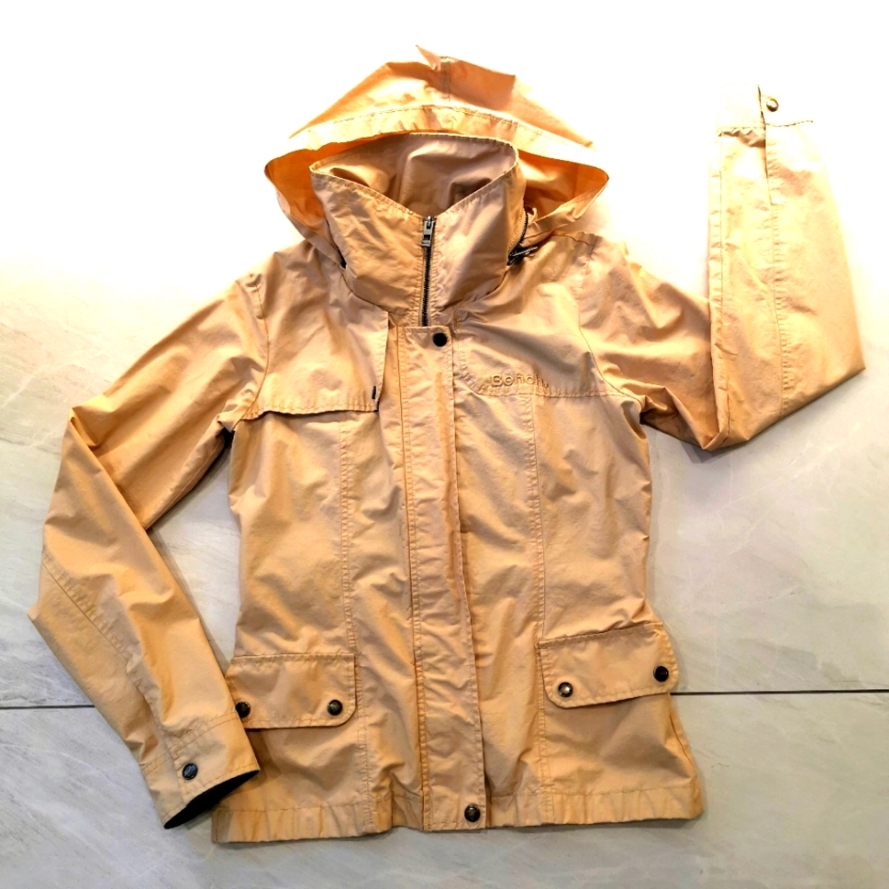 Bench woman light weight, beige windbreaker with hood size s